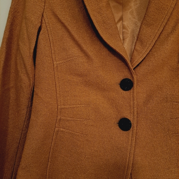 ⭐️Mustard yellow blazer woven look with buttons - Picture 2 of 4